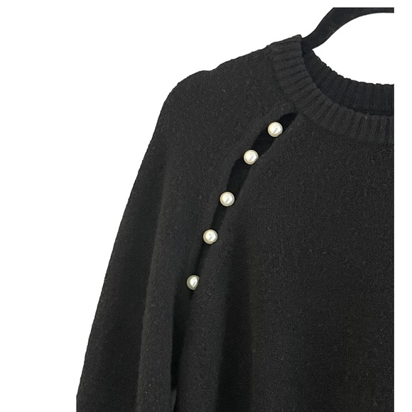 Alice + Olivia Large Pearl Cut Out Black Sweater - Picture 4 of 6